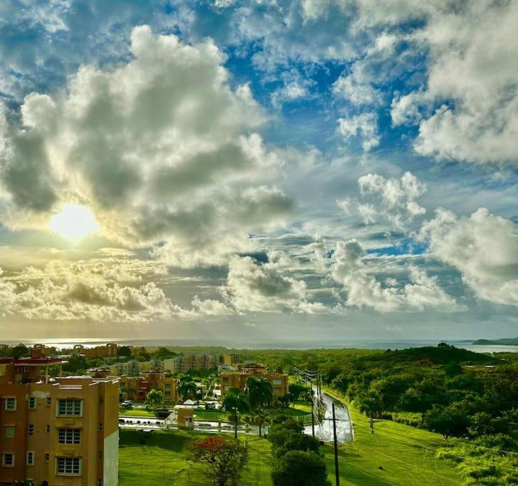Ocean & Mountains View, Marina, Ferry, Vista Mar, Costa Esmeralda Ceiba المظهر الخارجي الصورة